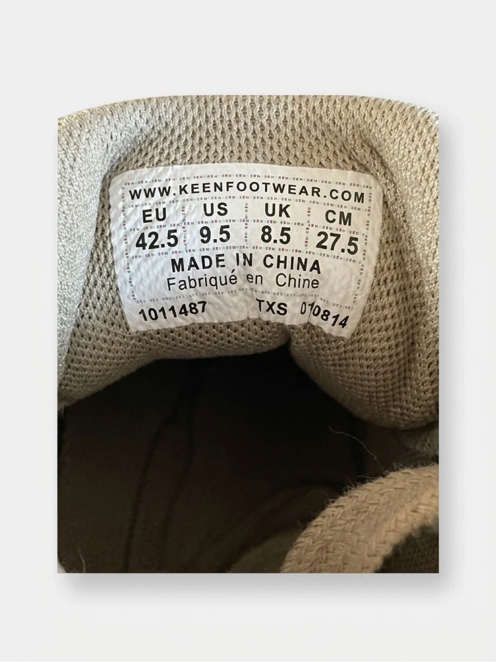 KEEN Brown Leather Chukka Boots with Tan Laces size 9.5